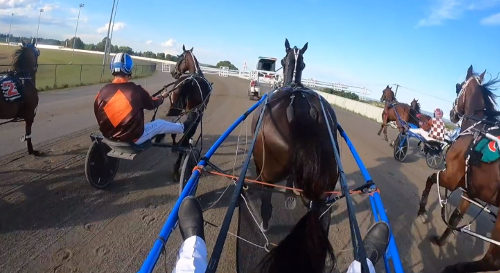 Fouroeight breaks through for maiden win