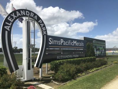 Awkward draws shake up Friday’s Auckland Features