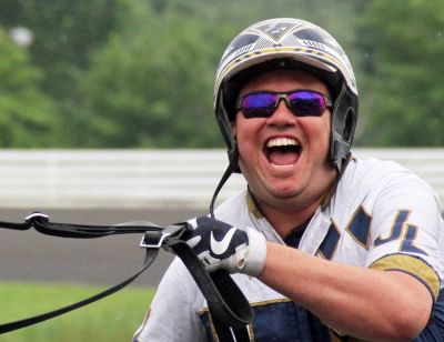 Lee Large in AHDC Trot