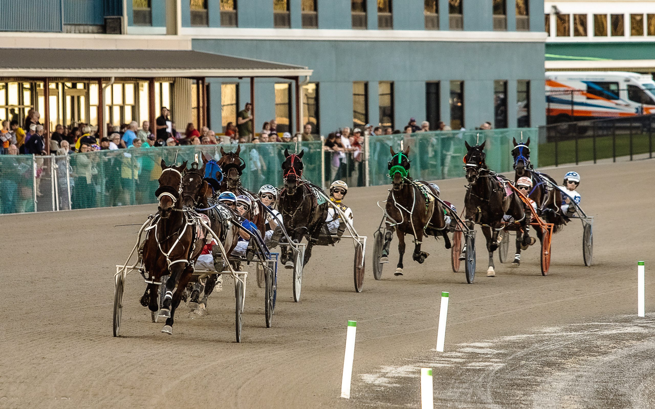 $20,000 in guaranteed pools with must pays at Batavia