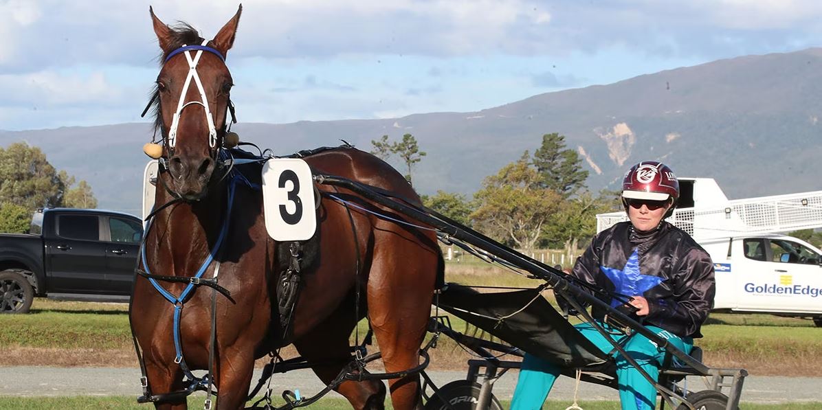 She’s Tough trying for an unusual Cup double