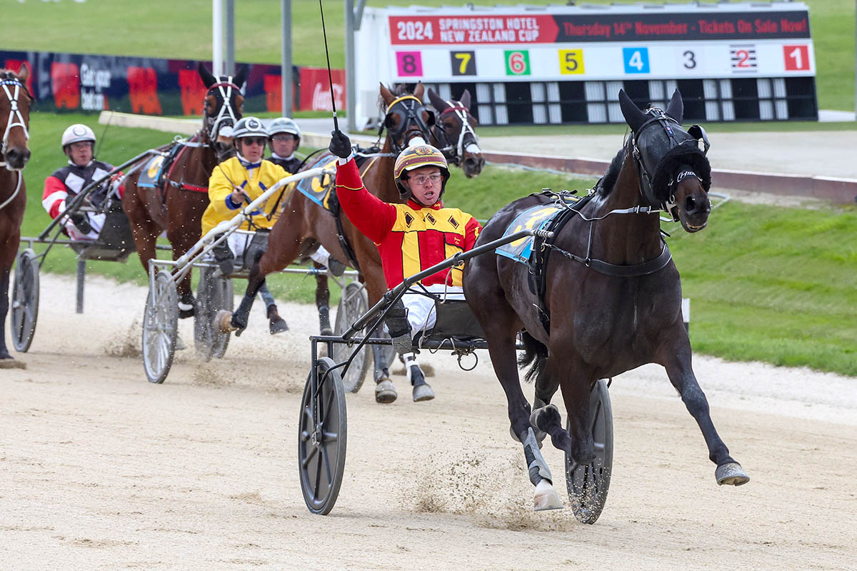 Superstar Volstead mare big mover in rankings