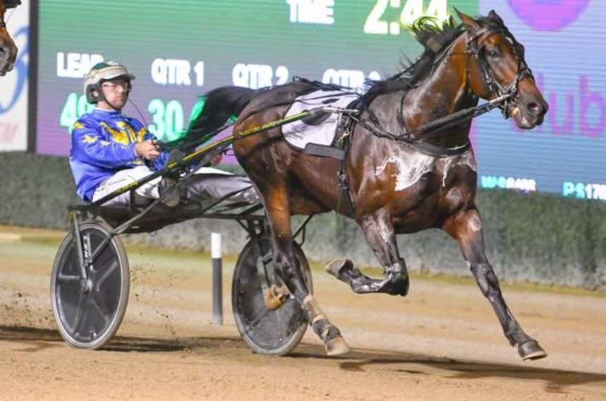 Hewitt is smiling in Sweden