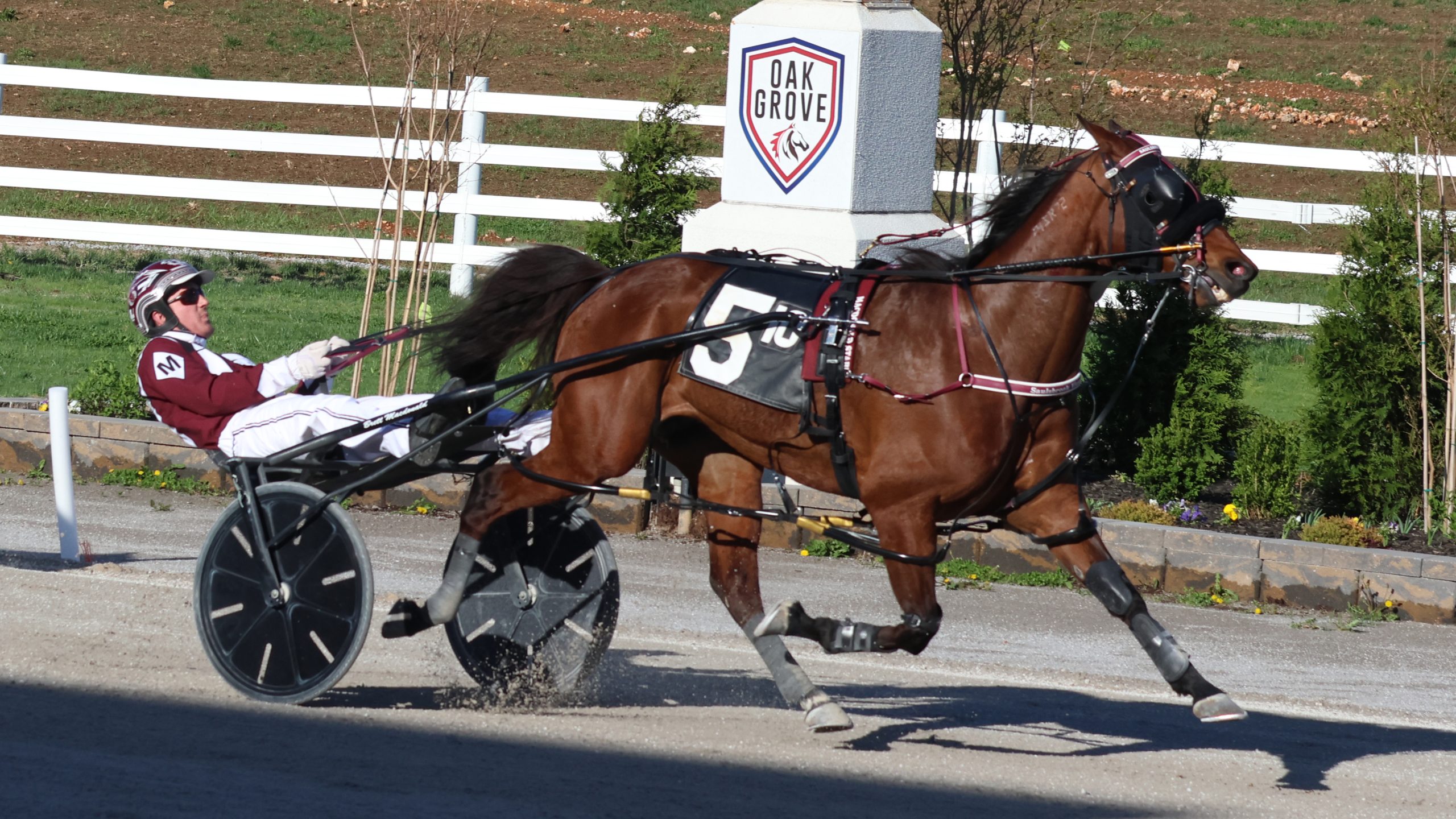 MacDonald wins 2,000th race