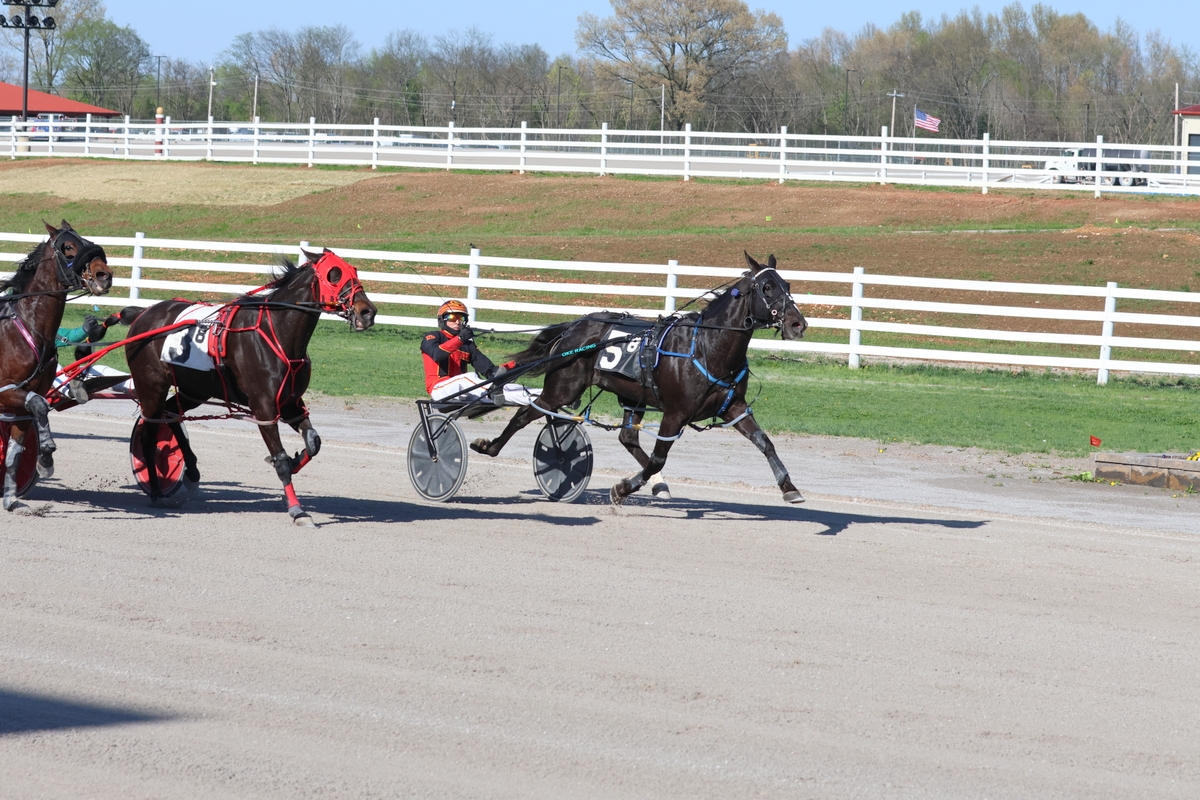 Teen & octogenarian team up for USHDC win