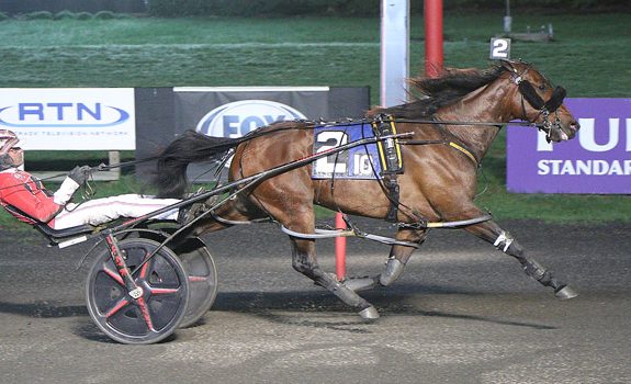 A rusty Dexter Dunn wins fresh off a four-month vacation