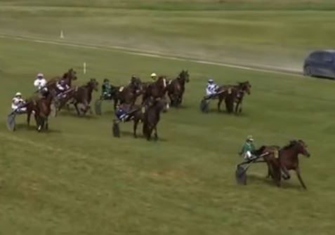 Jour de Fete Wins Trophee Vert 4th Leg