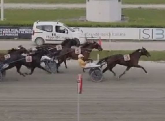 BA Superhero, First Of Mind win in Italy