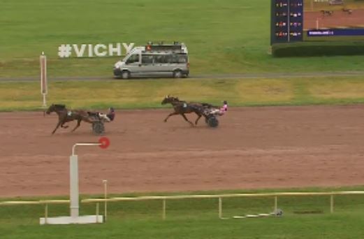 Harmony du Rabutin wins Vichy Feature