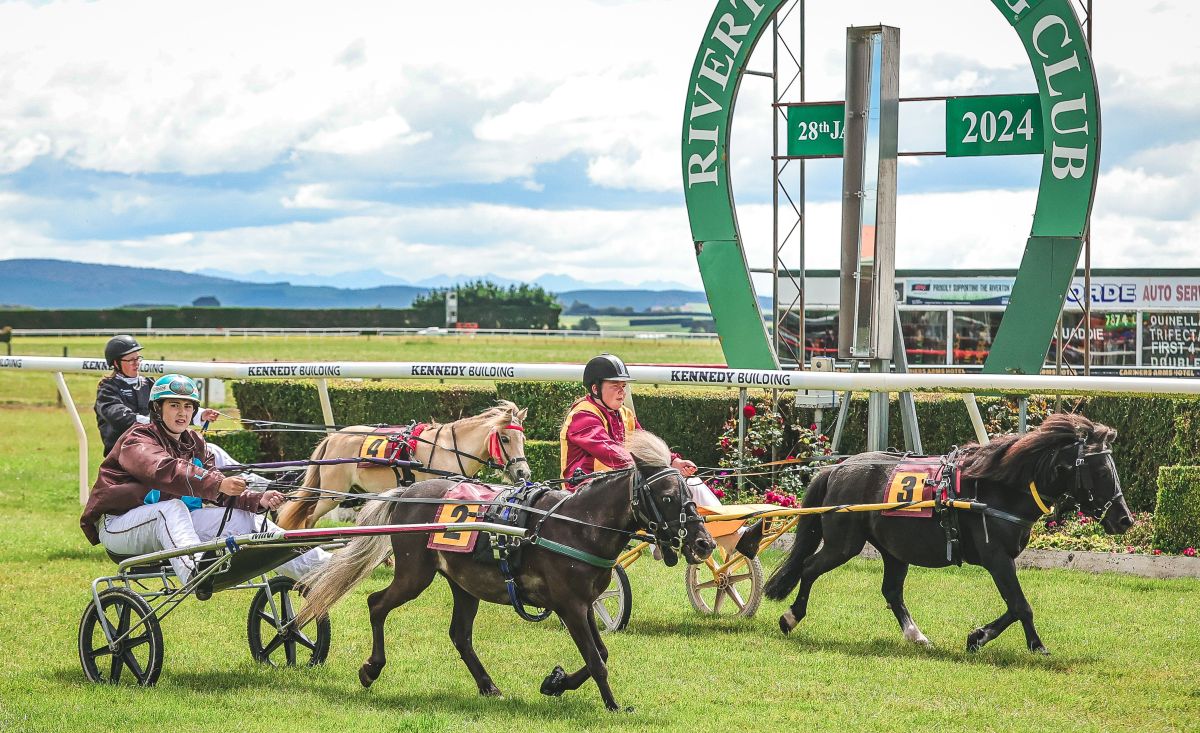 Bond off to Interdoms