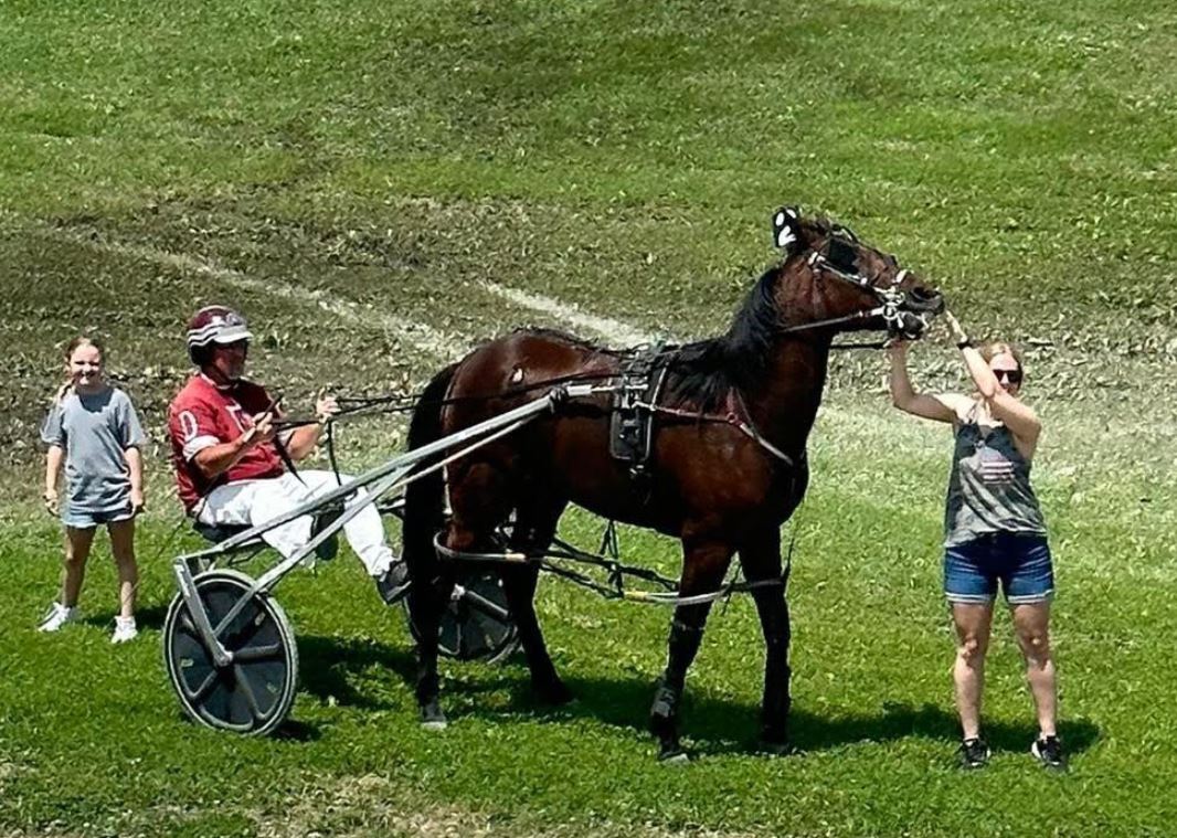 Duane Roland grabs five wins in Iowa Sired Series