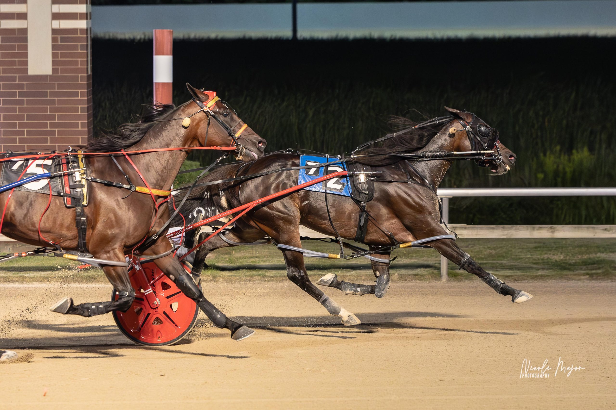 Premier Desirey upsets with big late finish