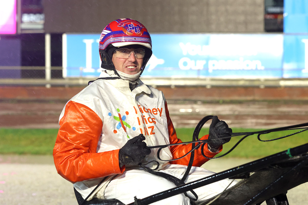 Fletcher and Thornley combine to win junior feature