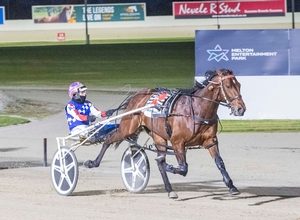 Barney clocks blistering last half at Wagga