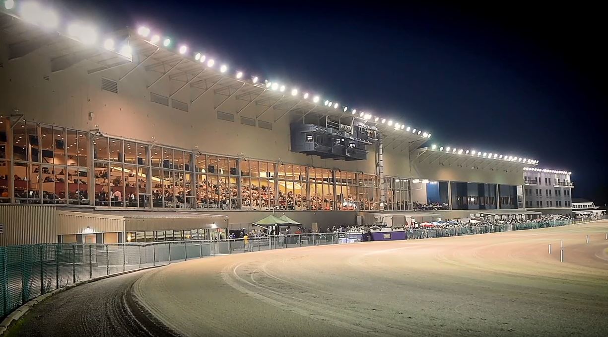 Tulsa Bell extends winning streak