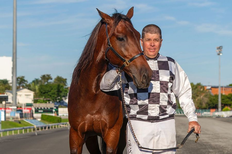 ‘Team Dixon’ primed for Eureka tilt