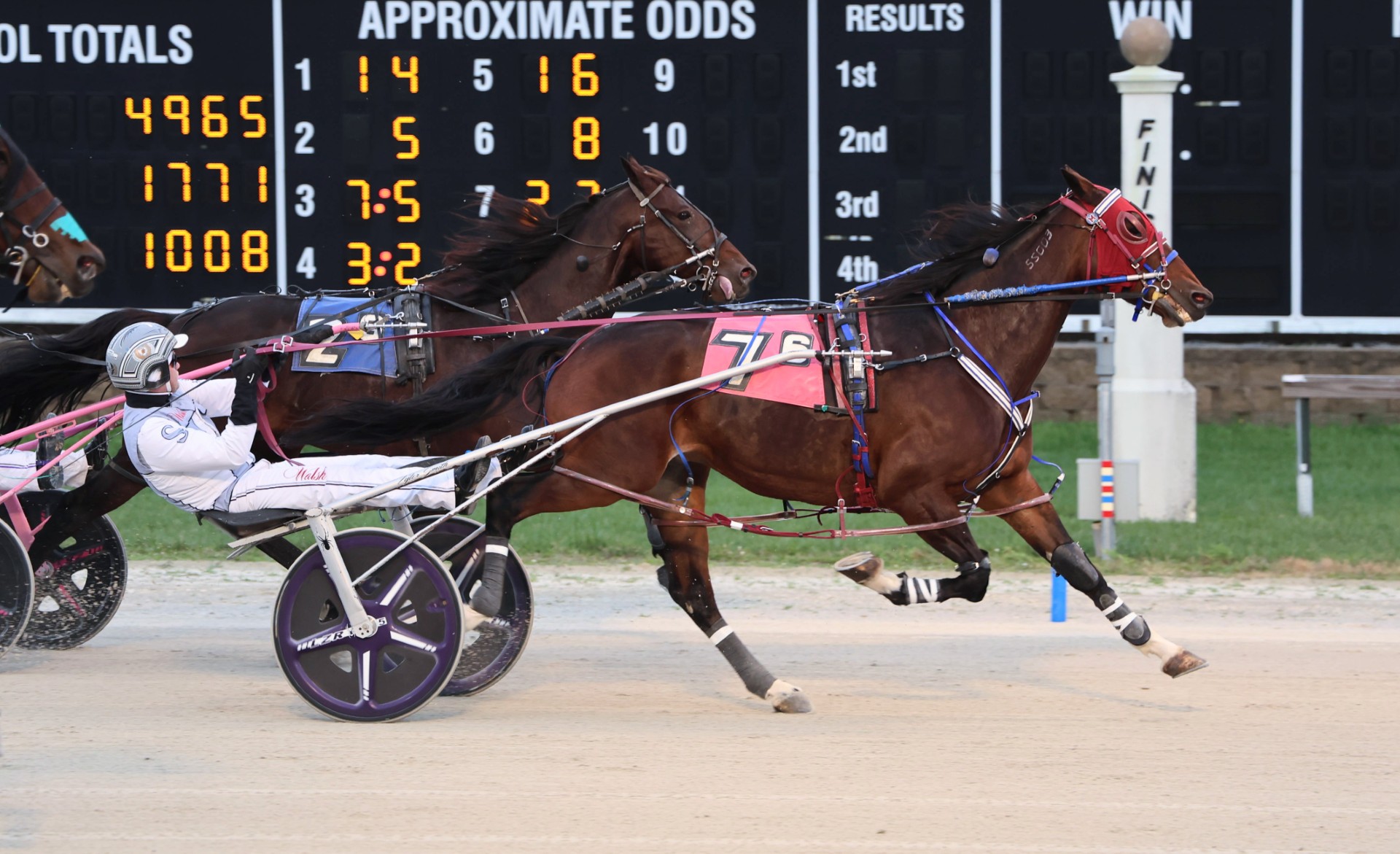 Joelsyy Hanover shocks with 27-1 Open Pace upset