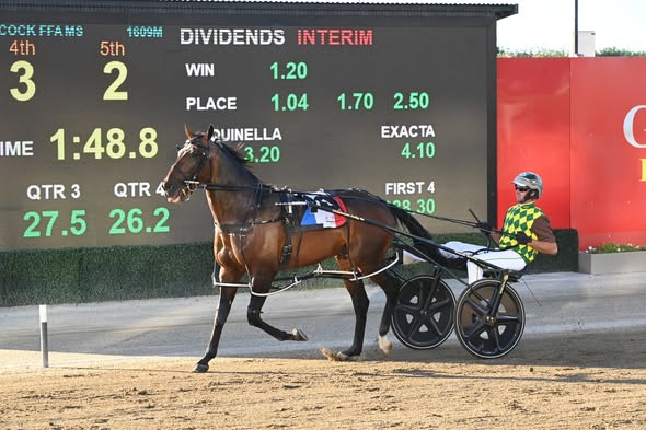 Captains Knock burns off his rivals in 1.48.9