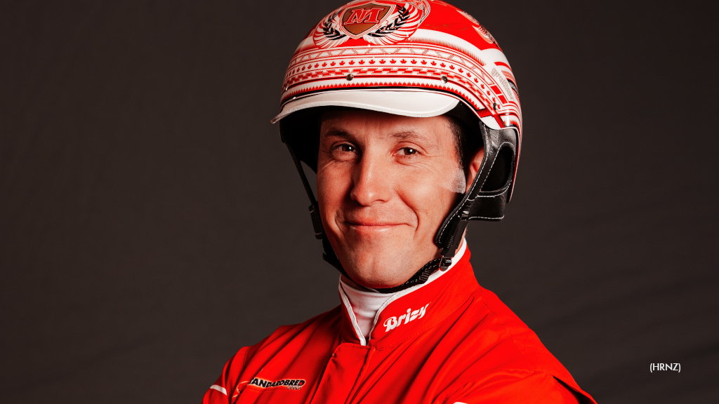 Five-time Canadian champ JMac heads to UDC