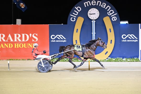 Showmethetanlines adds another 2YO classic