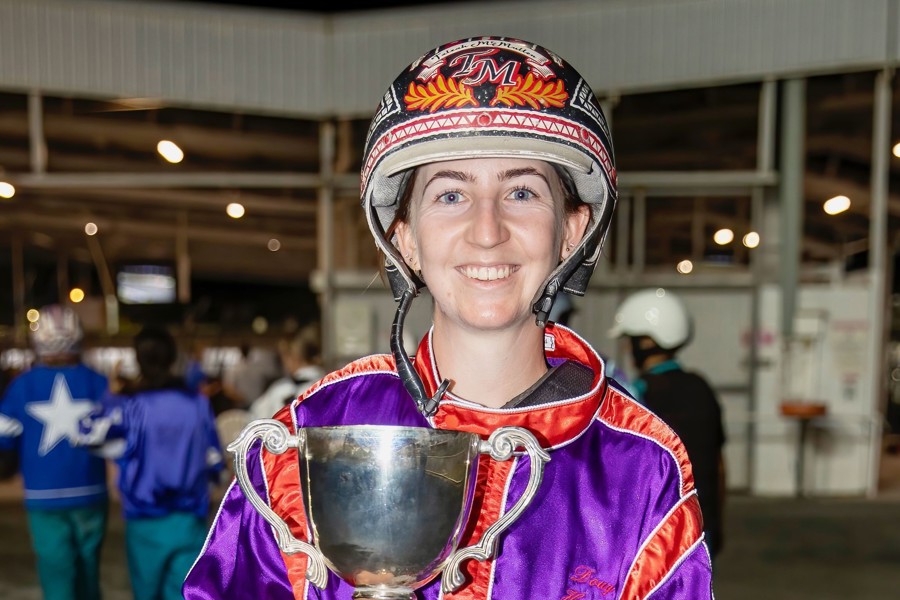 Tremendous Sensation chases 7th straight in Queen Of The Creek