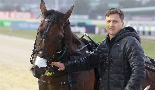 Debbie Lincoln storms to Tasman Empress Final win