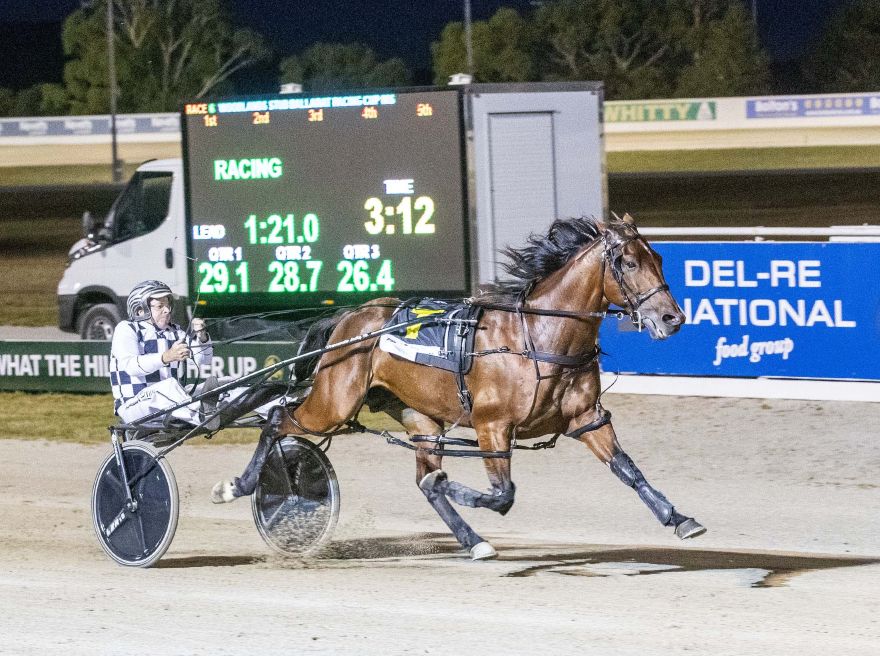 Leap To Fame turns the tables and runs a track record