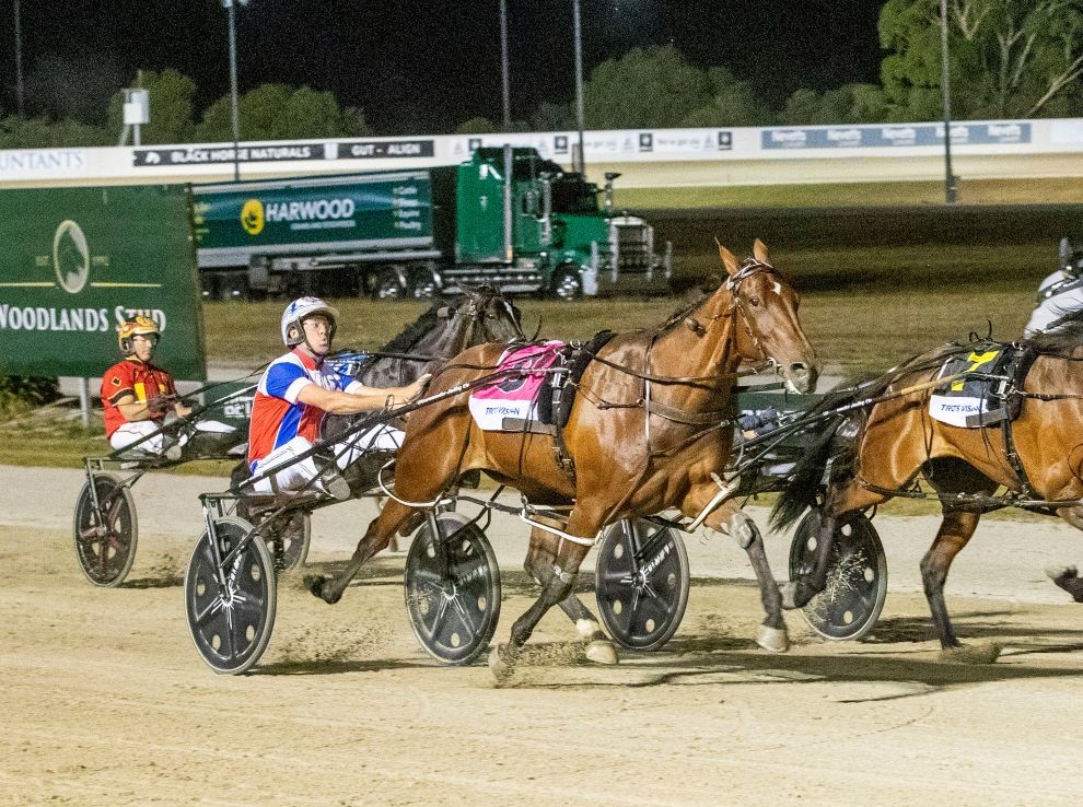 Steno storms home in Mares classic at Ballarat