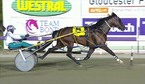 Fly To The Finish breaks through