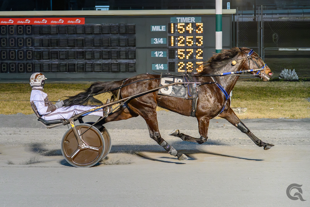 Fruit Snacker wins impressively at Bally's Dover on Tuesday night