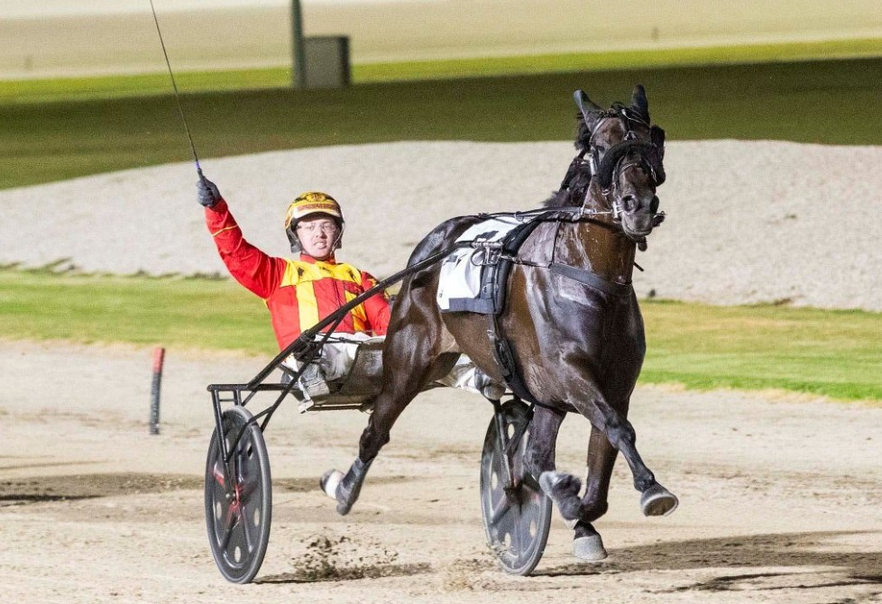 Keayang Zahara nabs $500,000 bonus in Great Southern Star triumph